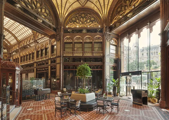 Parisi Udvar Budapest, Part Of Hyatt Budapest