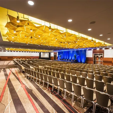 Parisi Udvar Budapest, Part Of Hyatt Budapest