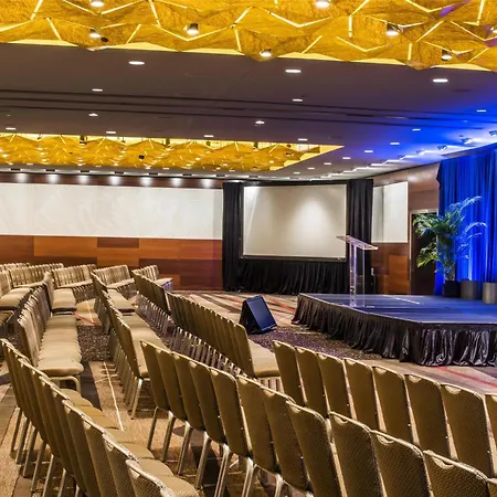 Parisi Udvar Budapest, Part Of Hyatt