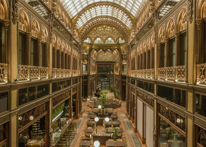 Párisi Udvar Budapest, Part Of Hyatt 5* Budapeste