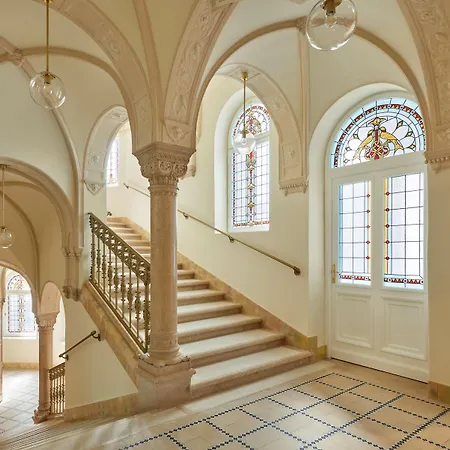 Parisi Udvar Budapest, Part Of Hyatt Hotel 5*