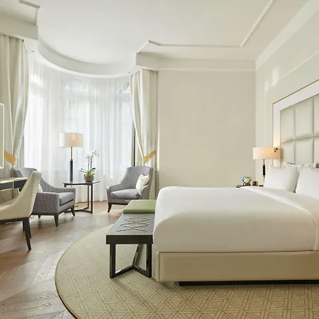 Parisi Udvar Budapest, Part Of Hyatt Budapest