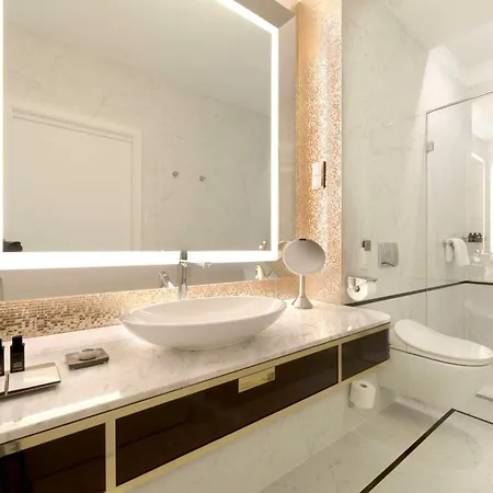 Parisi Udvar Budapest, Part Of Hyatt Hotel 5*
