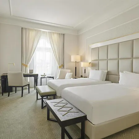 Szálloda Párisi Udvar Budapest, Part Of Hyatt