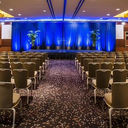 Parisi Udvar Budapest, Part Of Hyatt Hotel