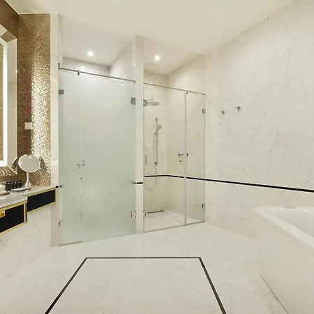 Parisi Udvar Budapest, Part Of Hyatt Hotell