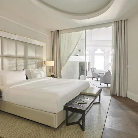 Parisi Udvar Budapest, Part Of Hyatt Hotell