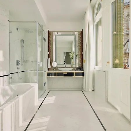 Parisi Udvar Budapest, Part Of Hyatt Hotell