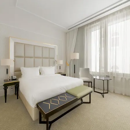 Párisi Udvar Budapest, Part Of Hyatt Budapest
