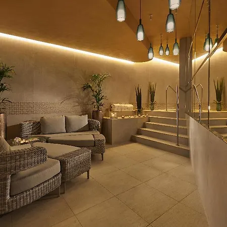 Párisi Udvar Budapest, Part Of Hyatt 5*