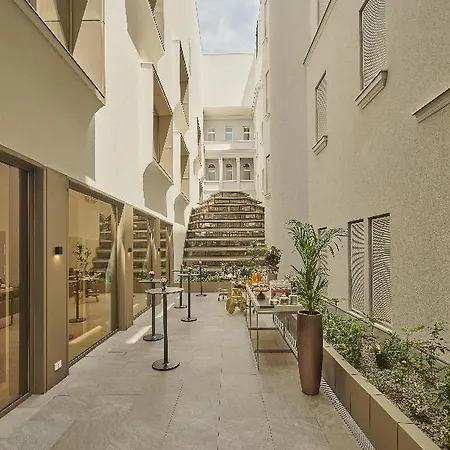 Párisi Udvar Budapest, Part Of Hyatt 5*