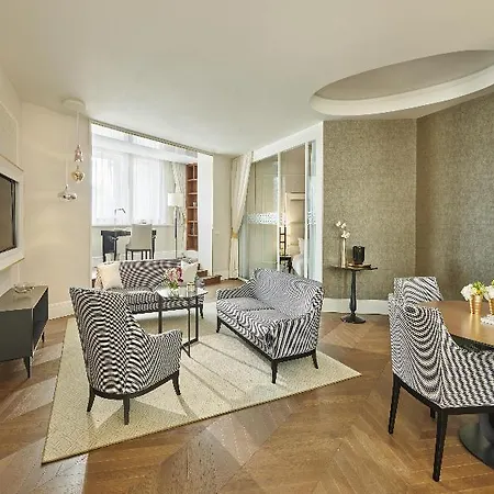 Párisi Udvar Budapest, Part Of Hyatt Budapest