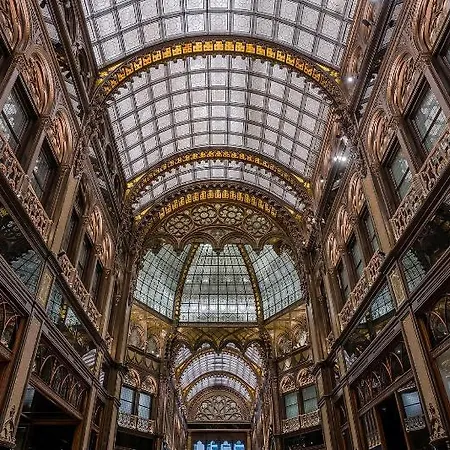 Parisi Udvar Budapest, Part Of Hyatt Hotel