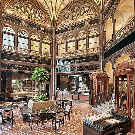 Párisi Udvar Budapest, Part Of Hyatt Hotel