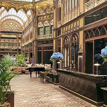 Párisi Udvar Budapest, Part Of Hyatt 5* Budapeste