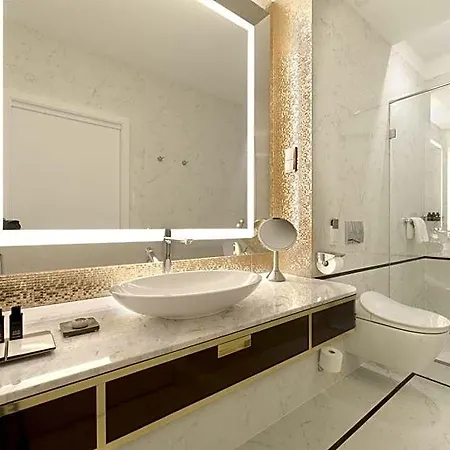 Párisi Udvar Budapest, Part Of Hyatt Budapeste