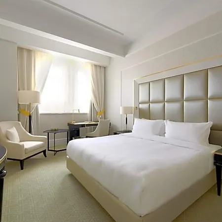 Párisi Udvar Budapest, Part Of Hyatt