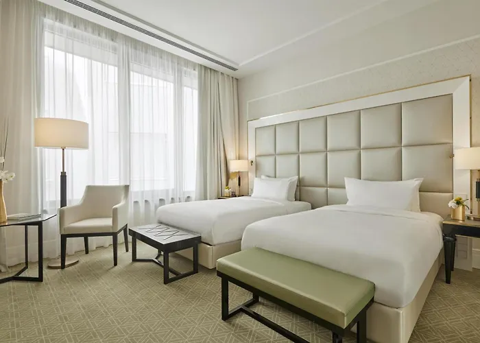 Szálloda Párisi Udvar Budapest, Part Of Hyatt