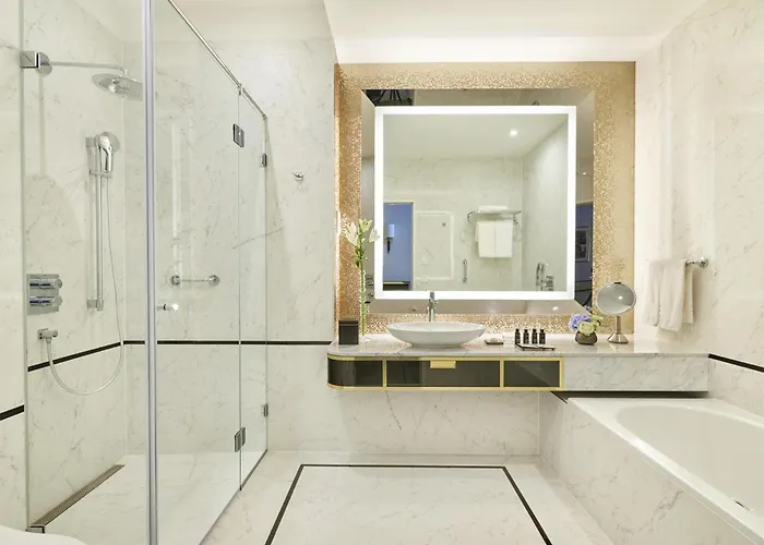 Párisi Udvar Budapest, Part Of Hyatt Budapest