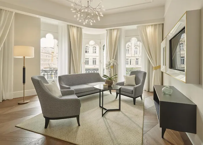 Párisi Udvar Budapest, Part Of Hyatt Szálloda Budapest