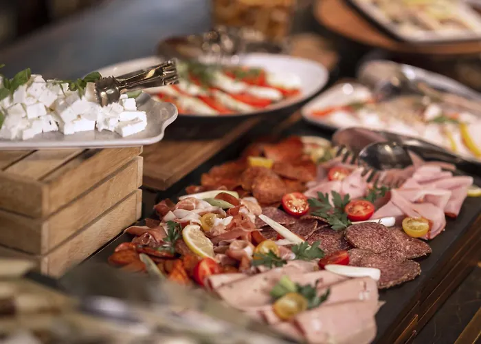 Párisi Udvar Budapest, Part Of Hyatt Budapest