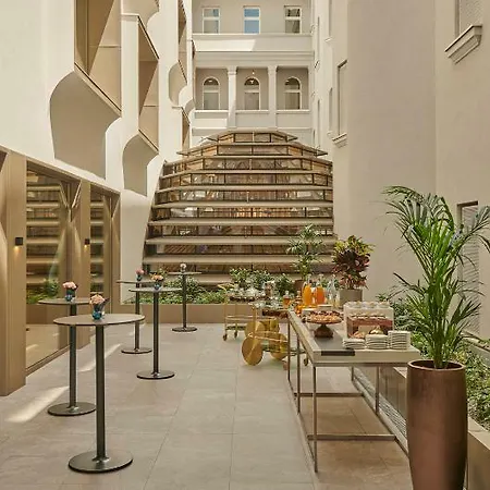 Párisi Udvar Budapest, Part Of Hyatt Hotel Budapeste